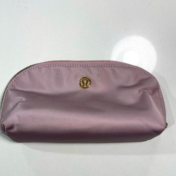 lululemon athletica Handbags - Lululemon pouch